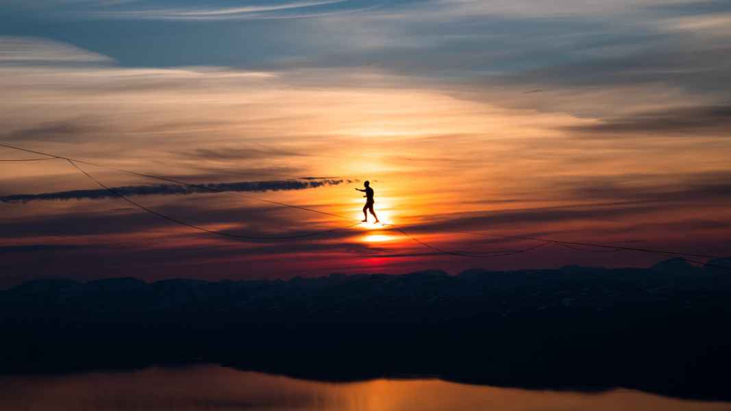 Lapporten (SE) highline 1,2 km world record on skydiamond 2021